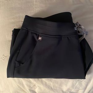 DARK HARBOR FIGS SCRUB JOGGER